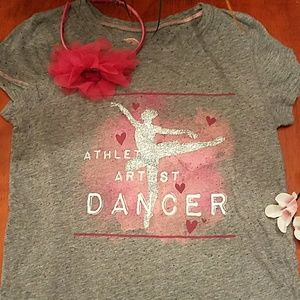 Beautiful little girls size 12 Dance T- Shirt😘