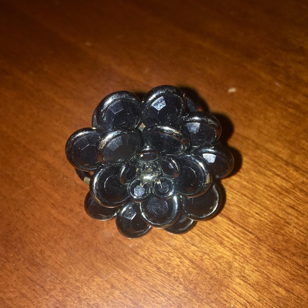 Black flower cocktail ring
