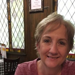 Meet your Posher, Lori