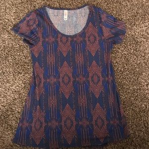 Lularoe small shirt