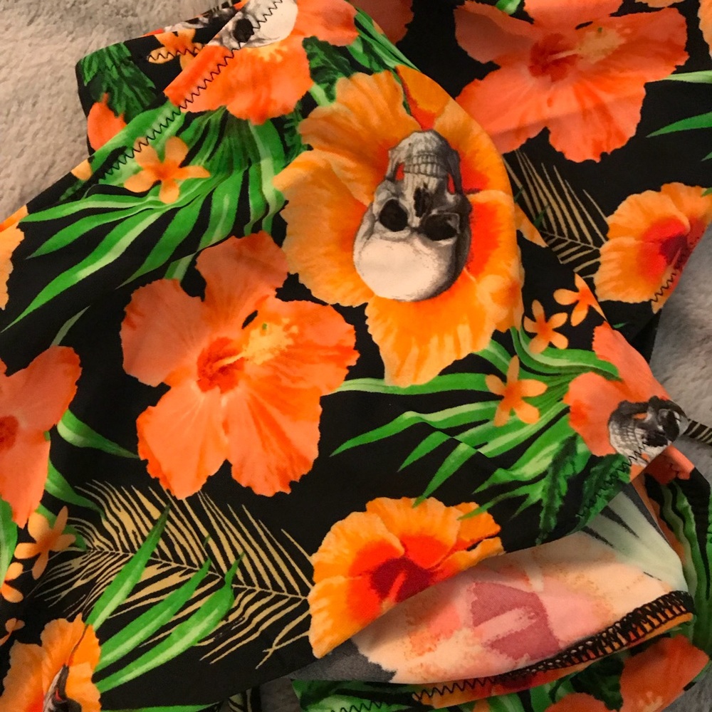 Hot Topic tropical skull swim bottom