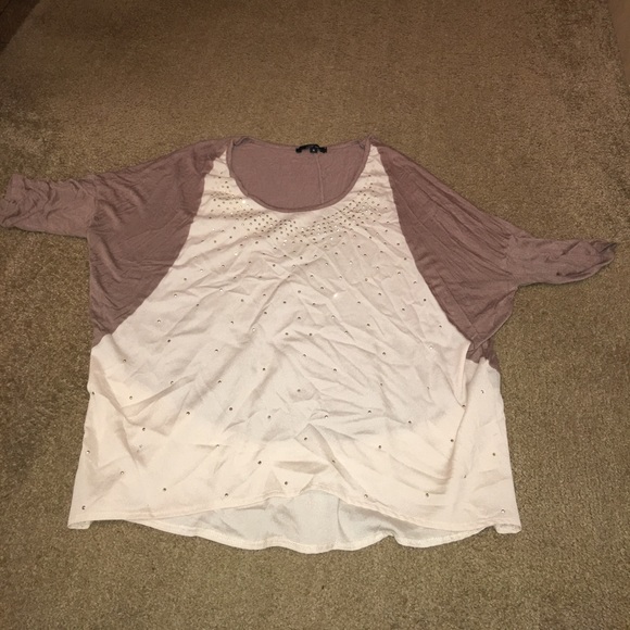 Buckle top - Picture 1 of 1