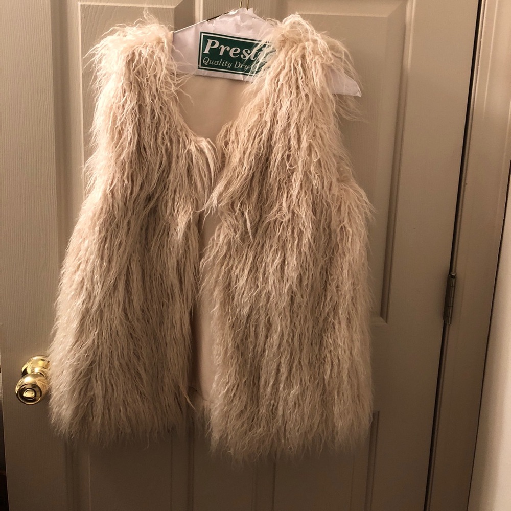 Fur vest