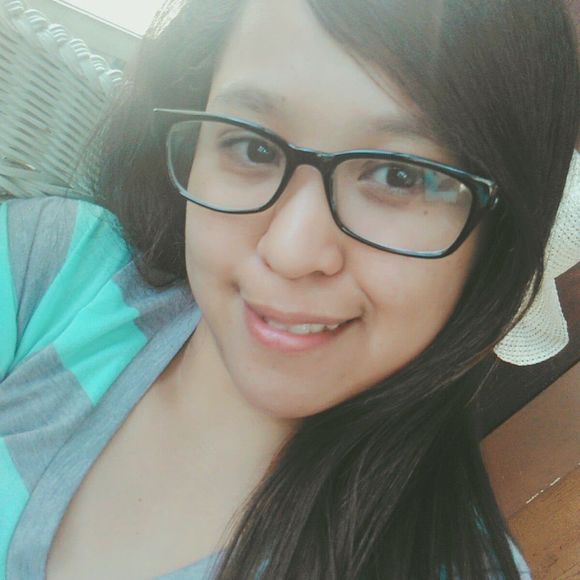 Meet your Posher, Sarah - Picture 1 of 1