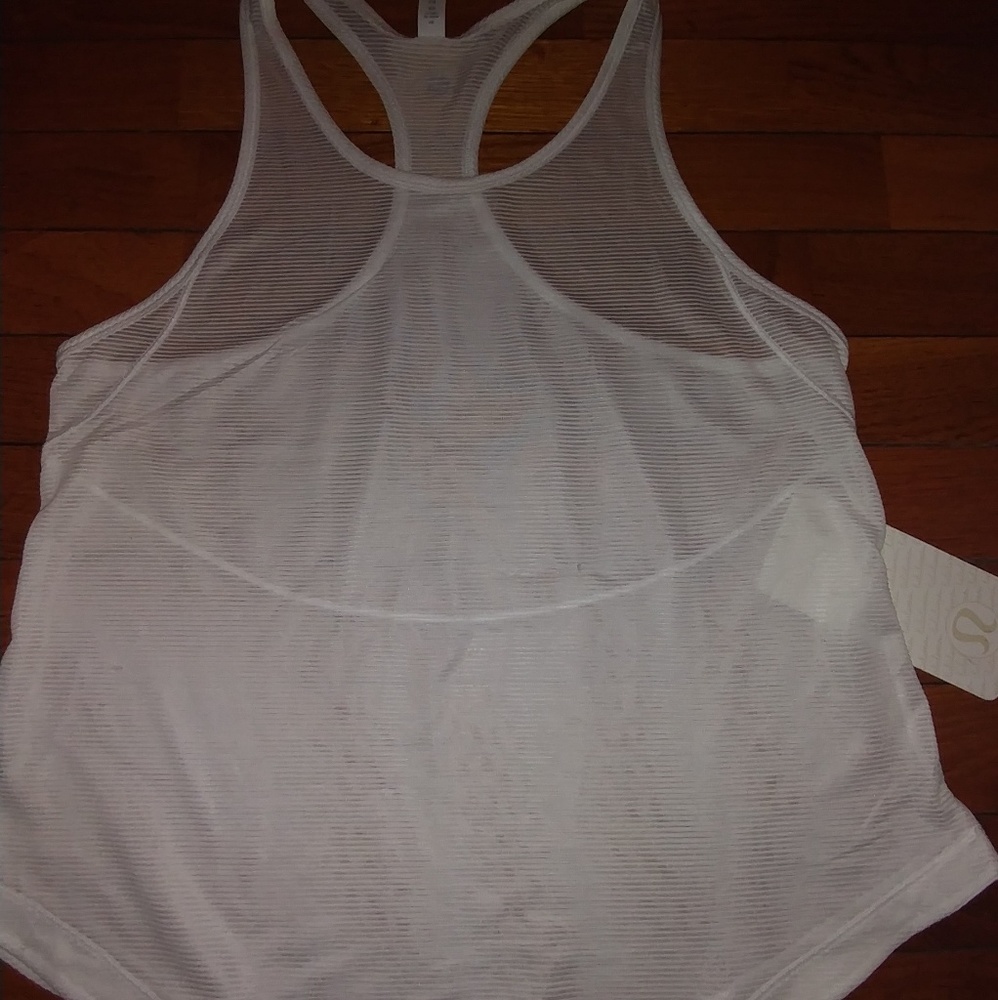 Lululemon Nwt long distance tank size 8