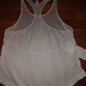Lululemon Nwt long distance tank size 8