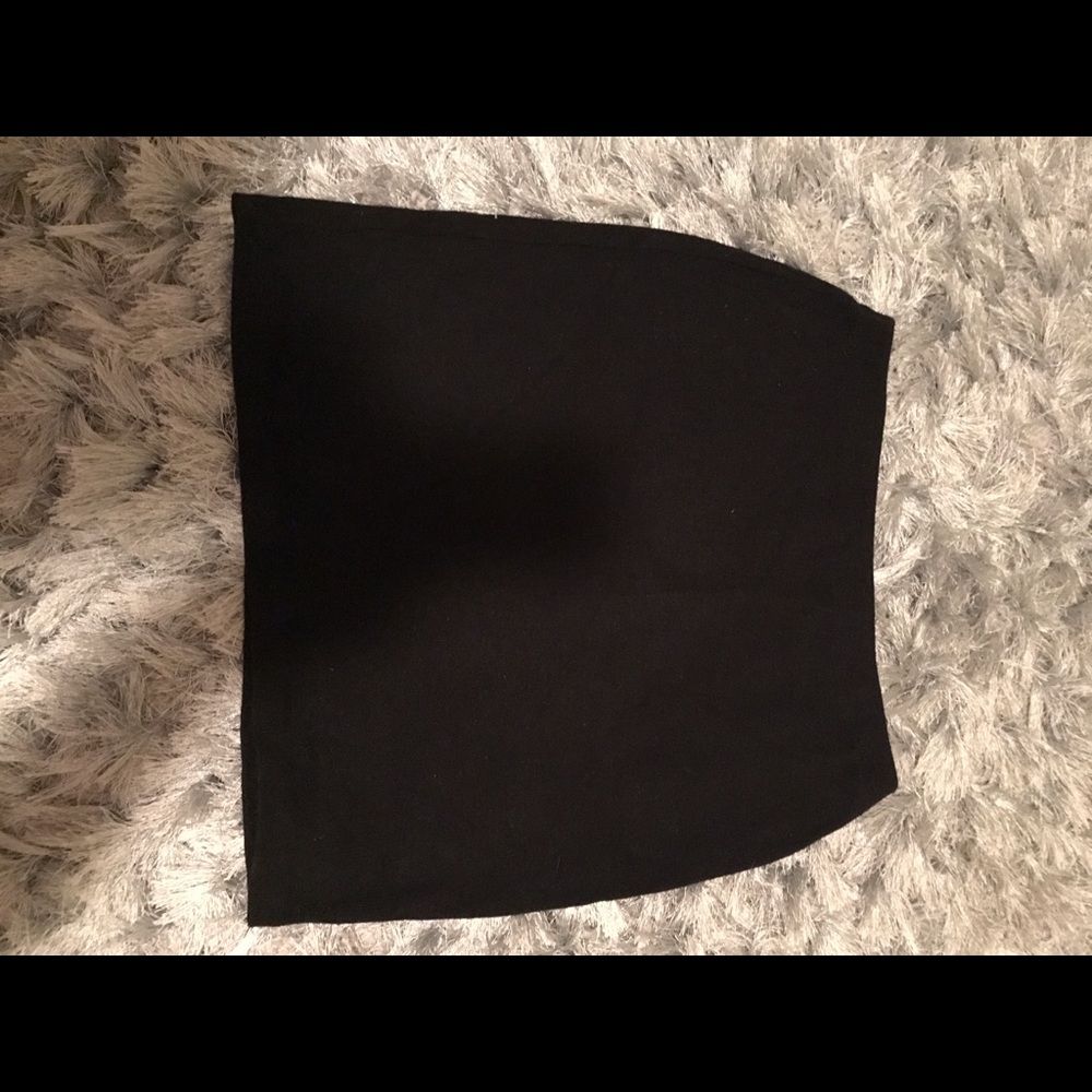 Express 7% Wool Skirt!