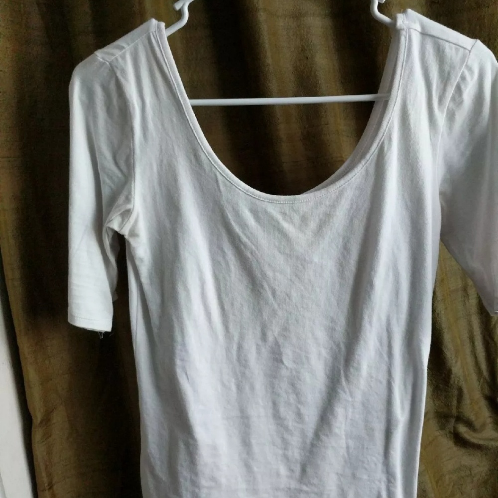 Scoop white shirt