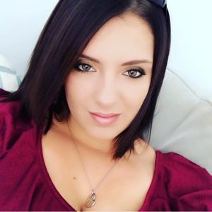 Meet your Posher, Casey