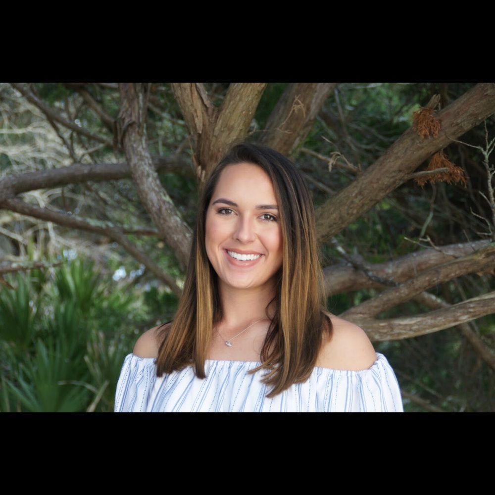 Meet your Posher, Claire