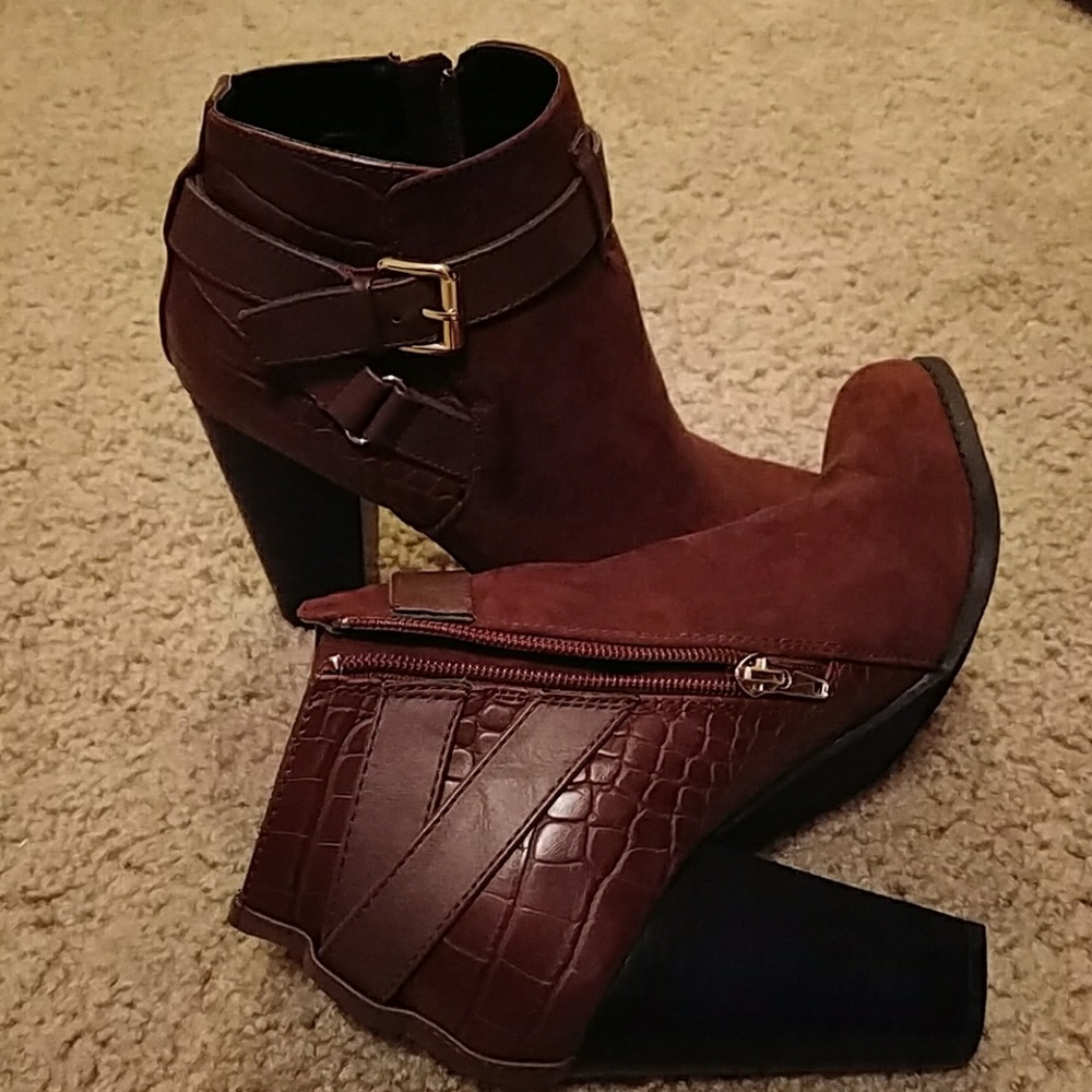 Wine-colored Ankle Boots