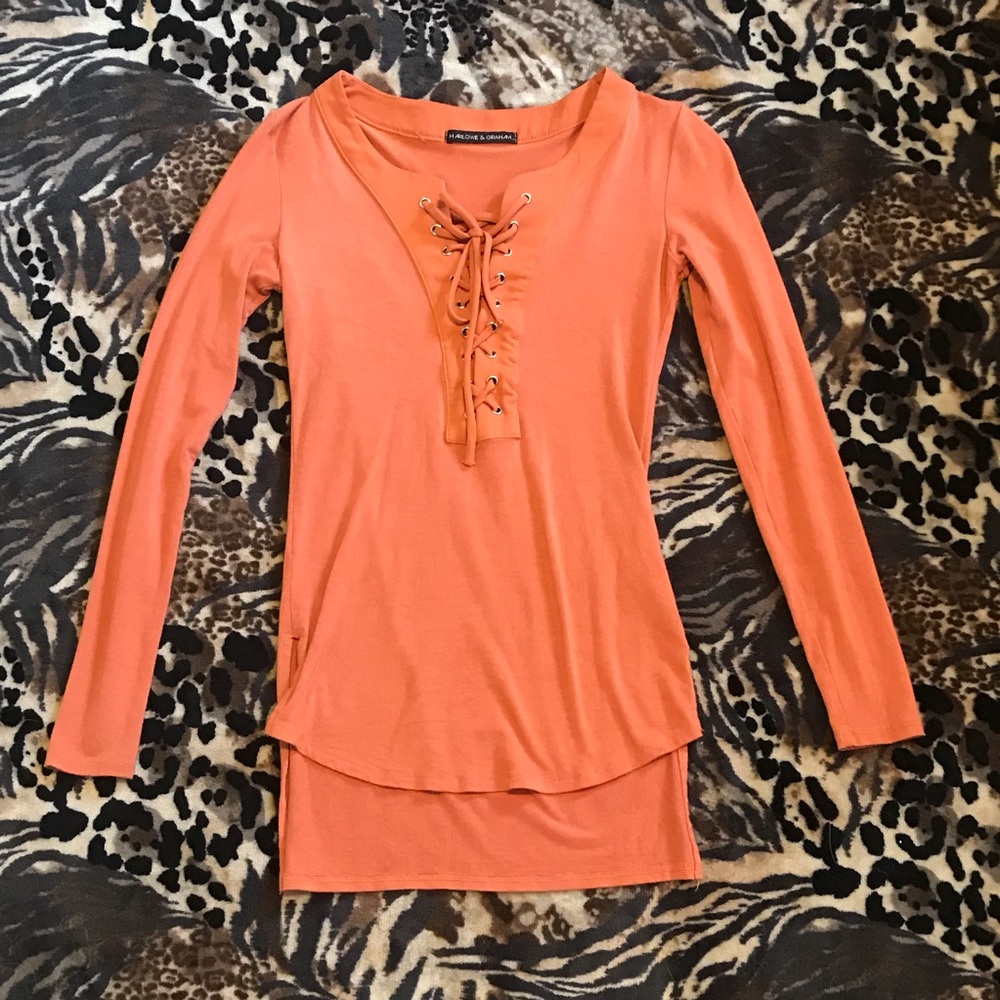Darling orange top