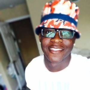 Meet your Posher, Pierre