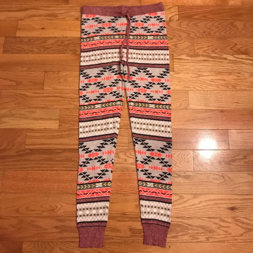 American Eagle sweater leggings