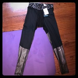 Men’s Nike Pro Tight Pants (Large)