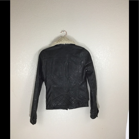 ZARA Faux Leather Jacket with Fur Collar - Picture 2 of 2