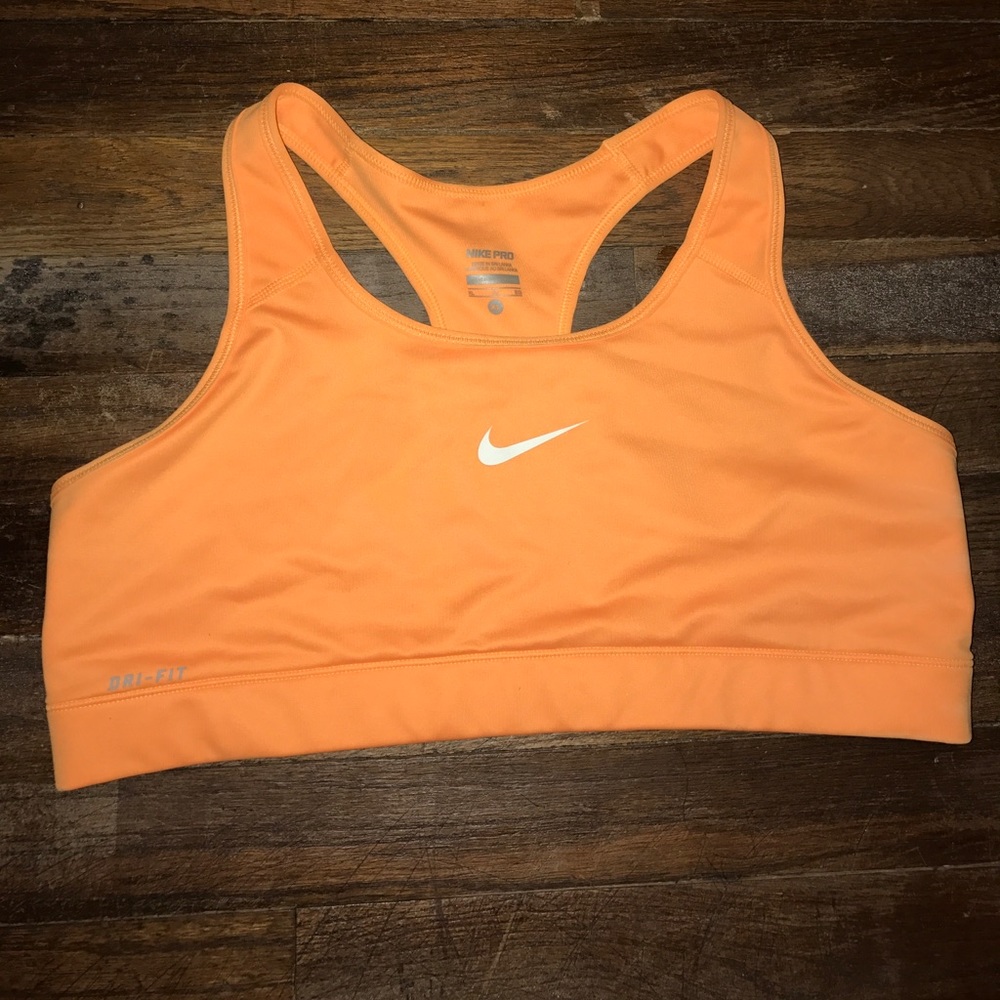 Nike pro sports bra