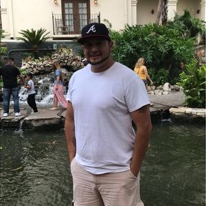 Meet your Posher, Javier