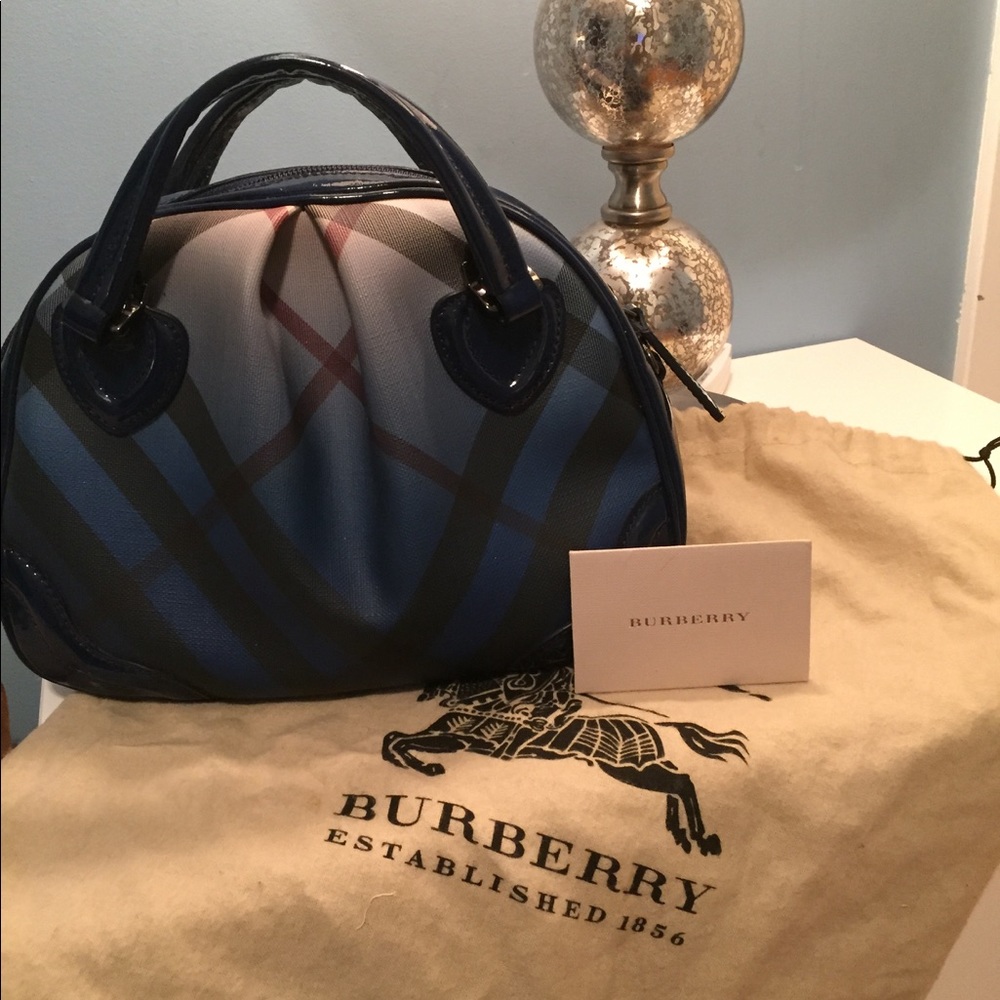Burberry handbag for sell.