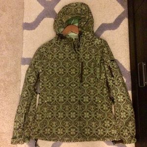 Water/snow resistant snowboarding jacket
