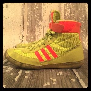 Boys Adidas wrestling shoes Size 5