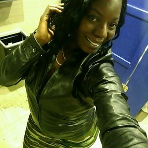 Meet your Posher, Sara