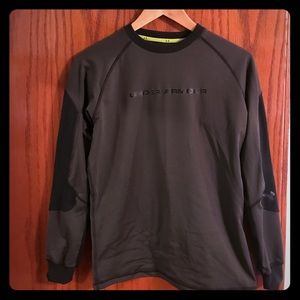 Men’s Under Armour Cold-Gear Shirt (Medium)