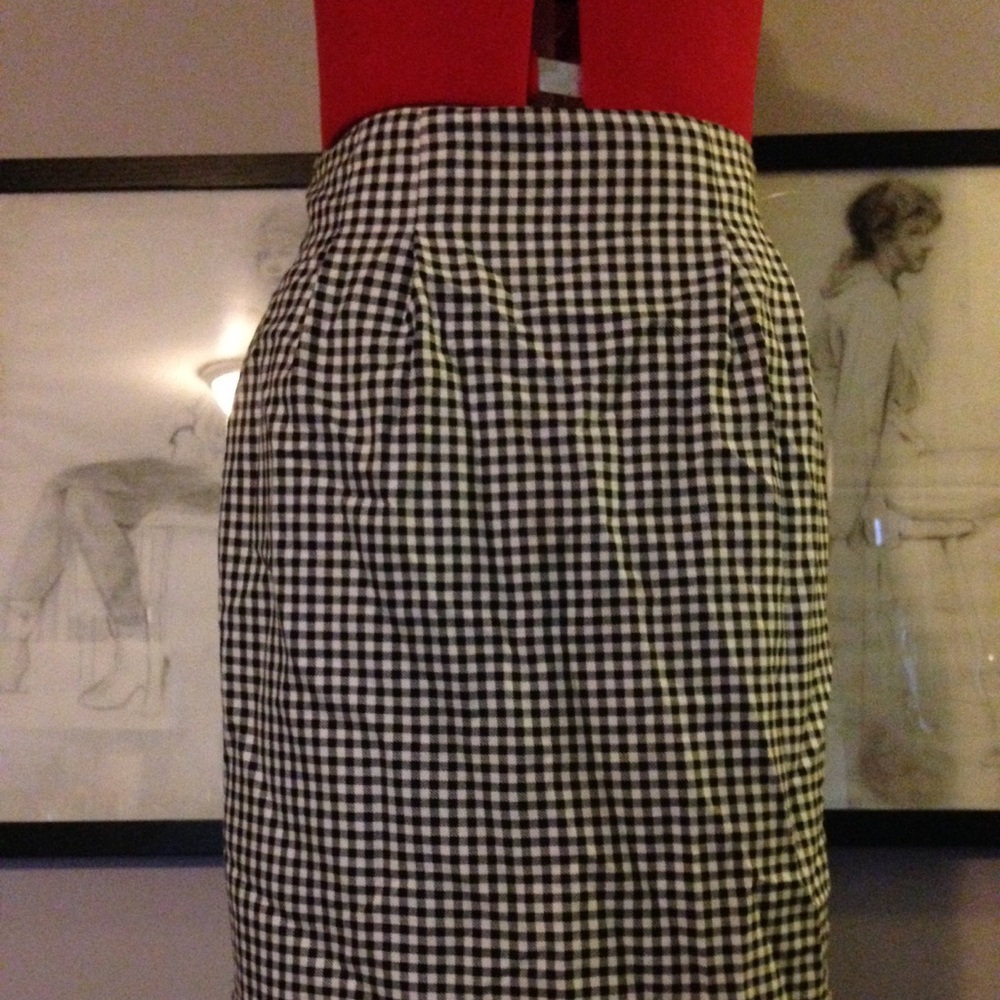 Two tone pencil skirt
