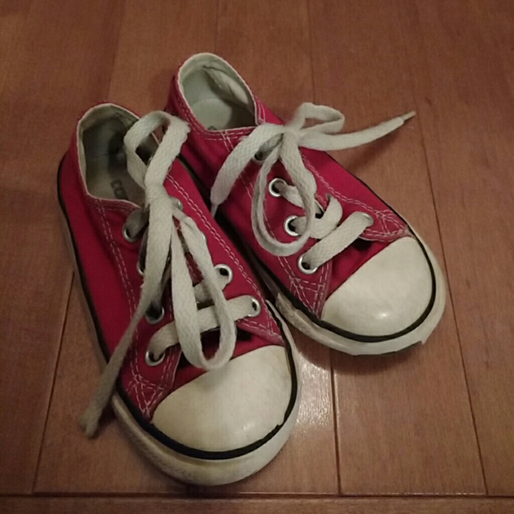 Red Converse