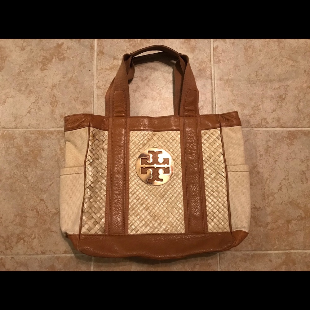 Tory Burch tote bag. Leather & woven rattan