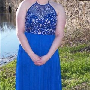 Long blue prom dress