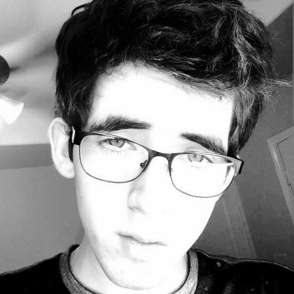 Meet your Posher, Ricky - Picture 1 of 1