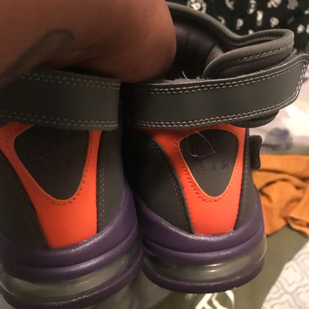 Nikebarkleyposites