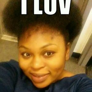 Meet your Posher, Charline