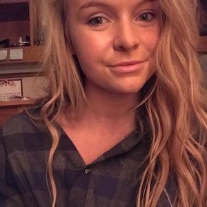 Meet your Posher, Lynsey