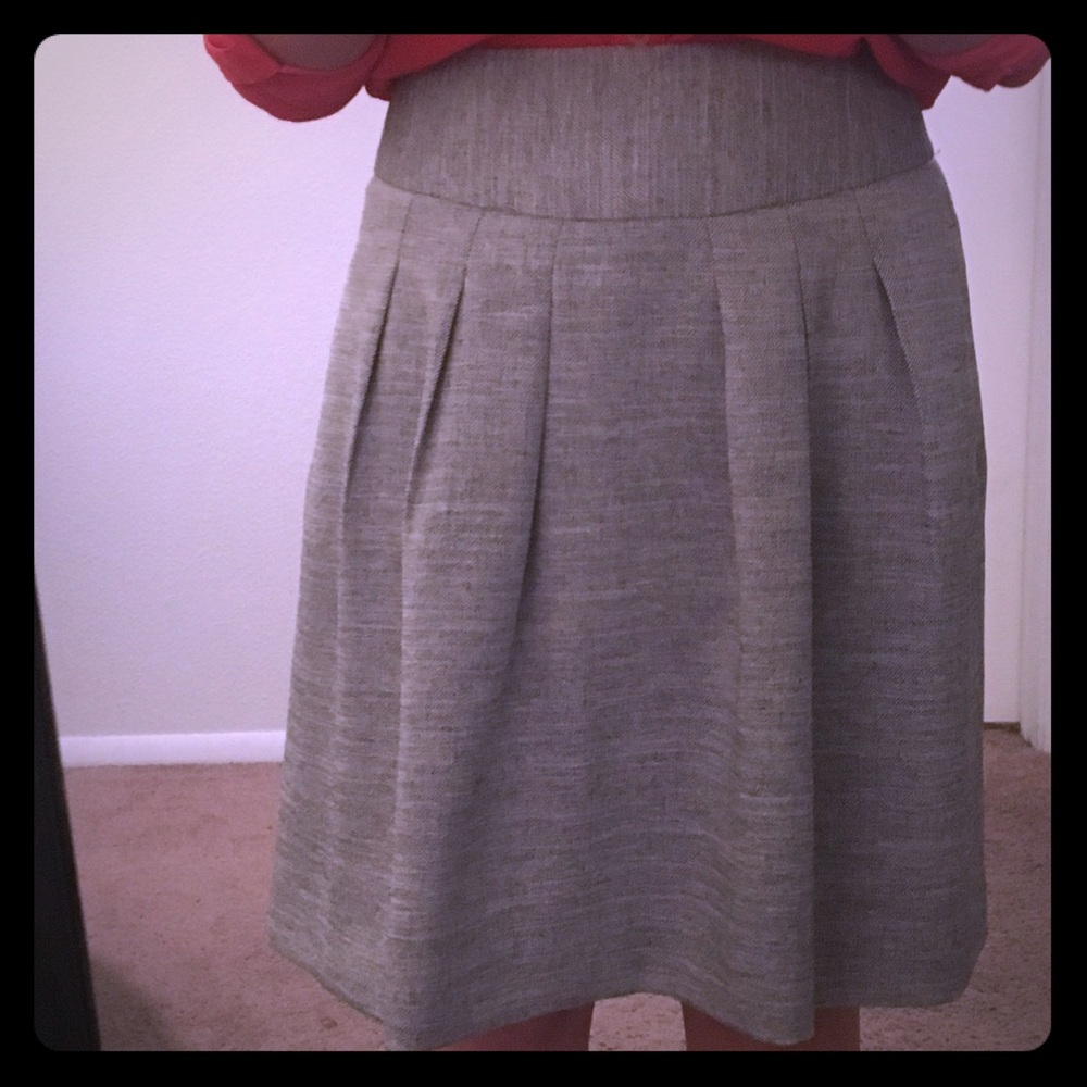 Pleated skirt