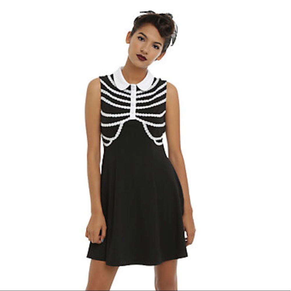 Rib cage sleeveless dress