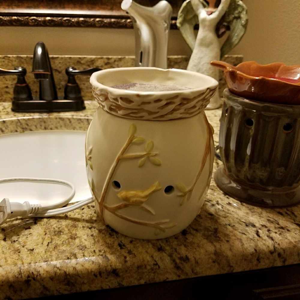 Scentsy warmer