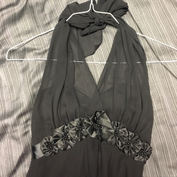 Dresses & Skirts - Black midi cocktail dress