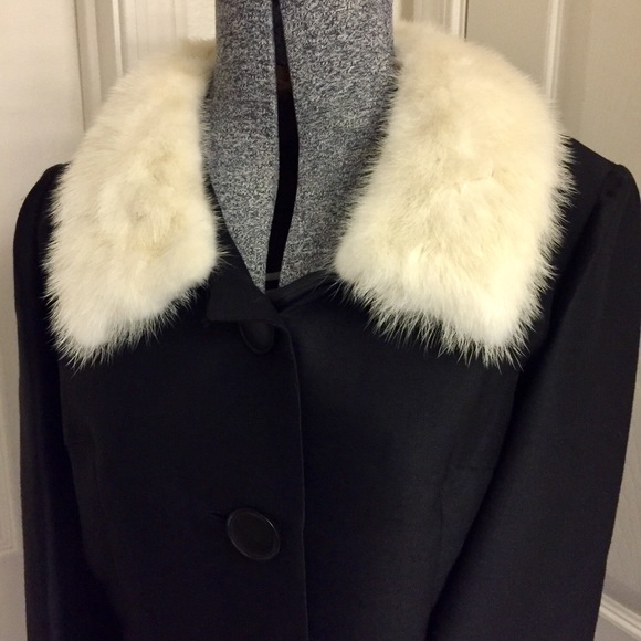 GLAMOROUS vintage dress suit! - Picture 4 of 9