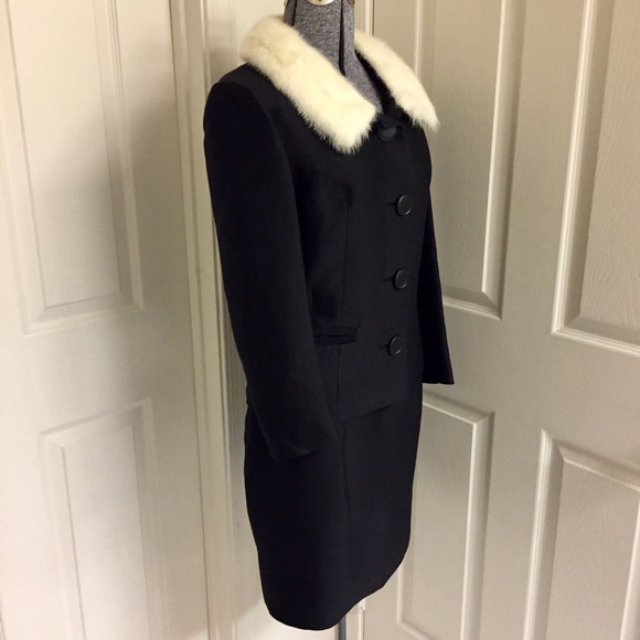 GLAMOROUS vintage dress suit! - Picture 7 of 9