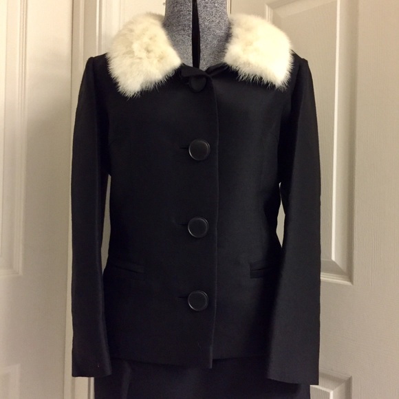 GLAMOROUS vintage dress suit! - Picture 6 of 9