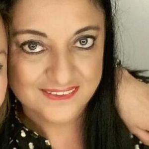 Meet your Posher, Edith