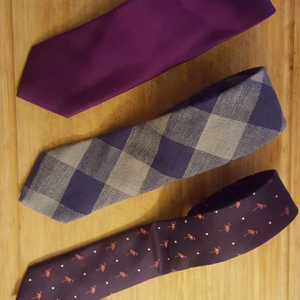 Lot of three ties