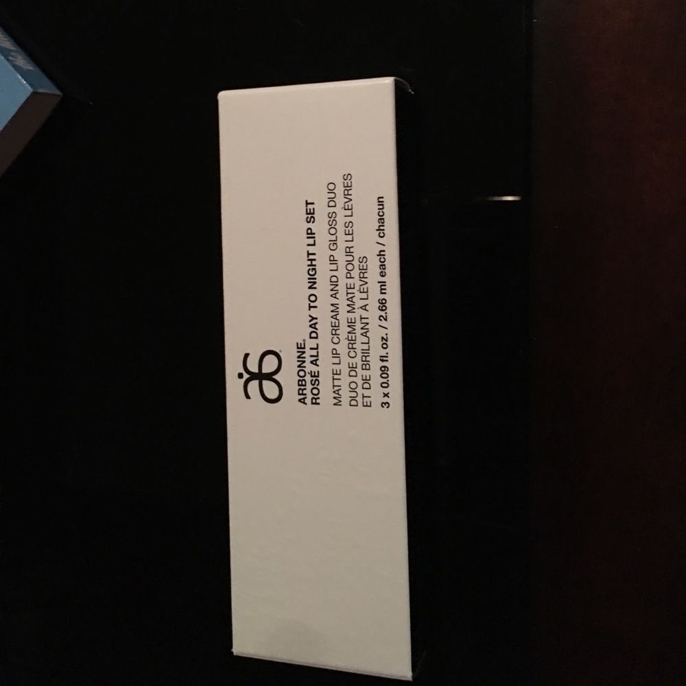 Arbonne Rose All Day to Night Lip Set