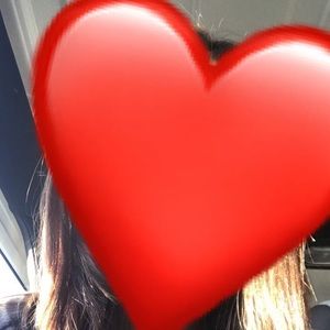 Meet your Posher, Dina