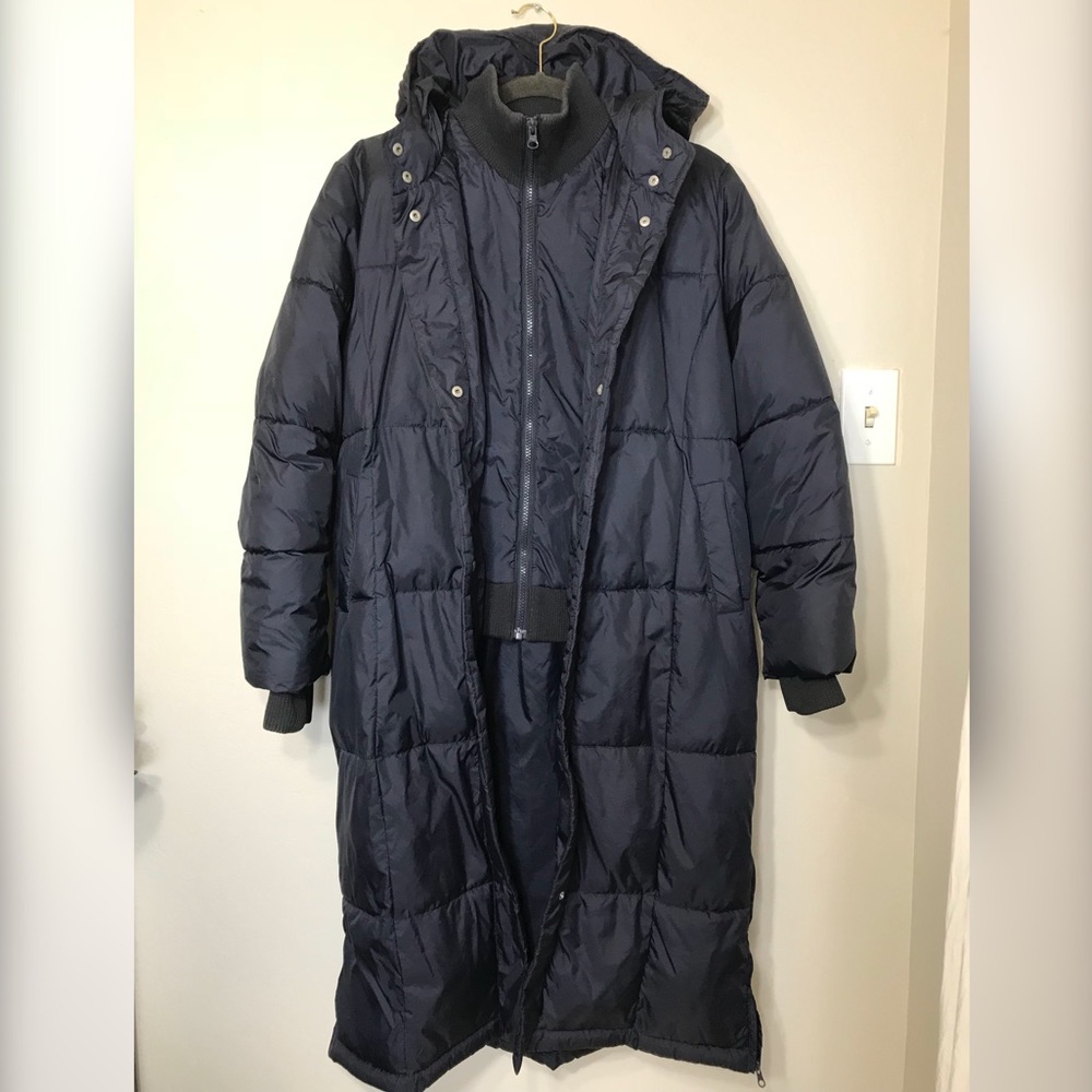 Long down coat by CYRILLUS