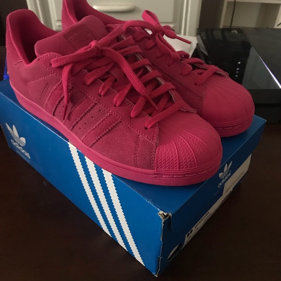 Size 9.5 adidas shell toes - Picture 2 of 2