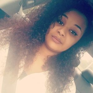 Meet your Posher, Ariana