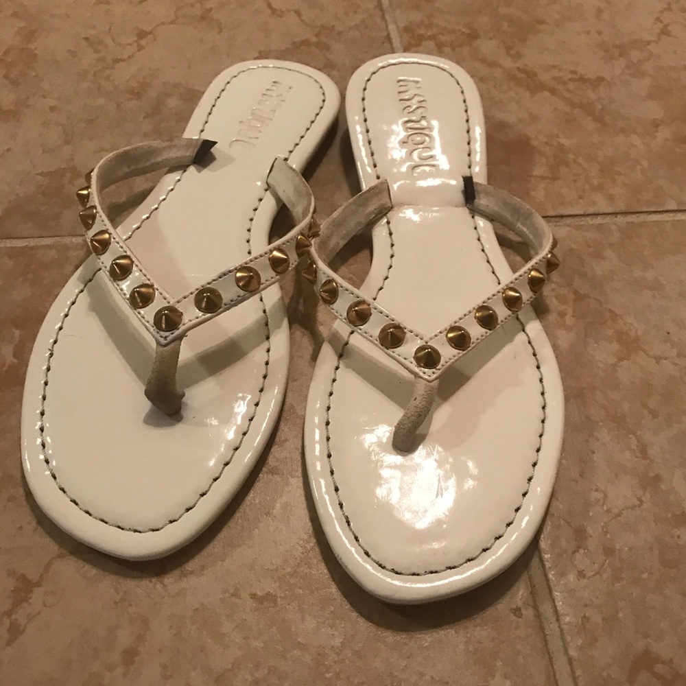 Mystique white patten leather sandals w/ grommets